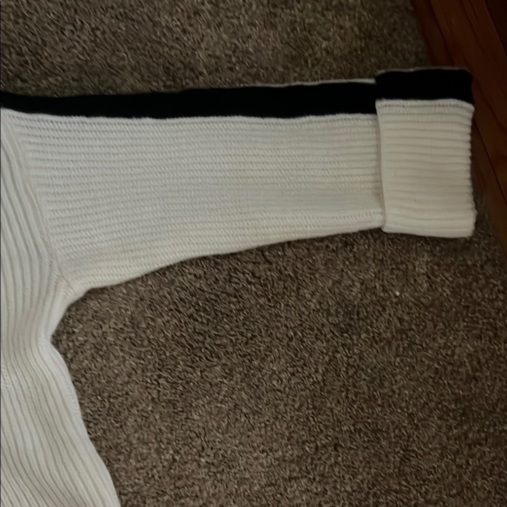 White Ribbed Women's Sweater - Picture 4 of 5